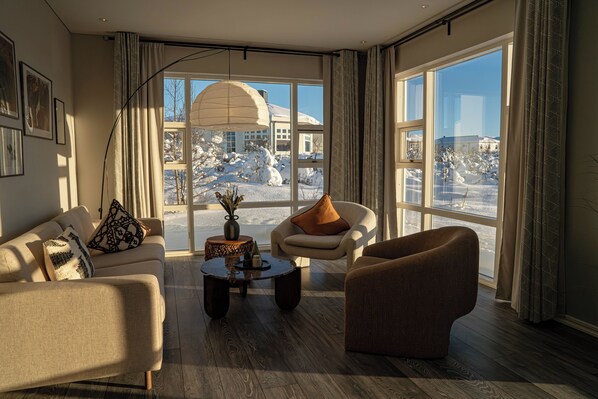 Superior Double or Twin Room with Hot Tub Access | 酒廊