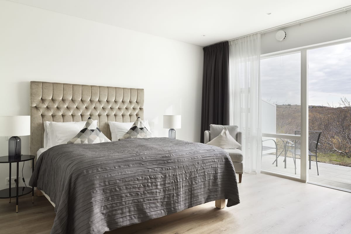 Deluxe Double Room with Hot Tub Access