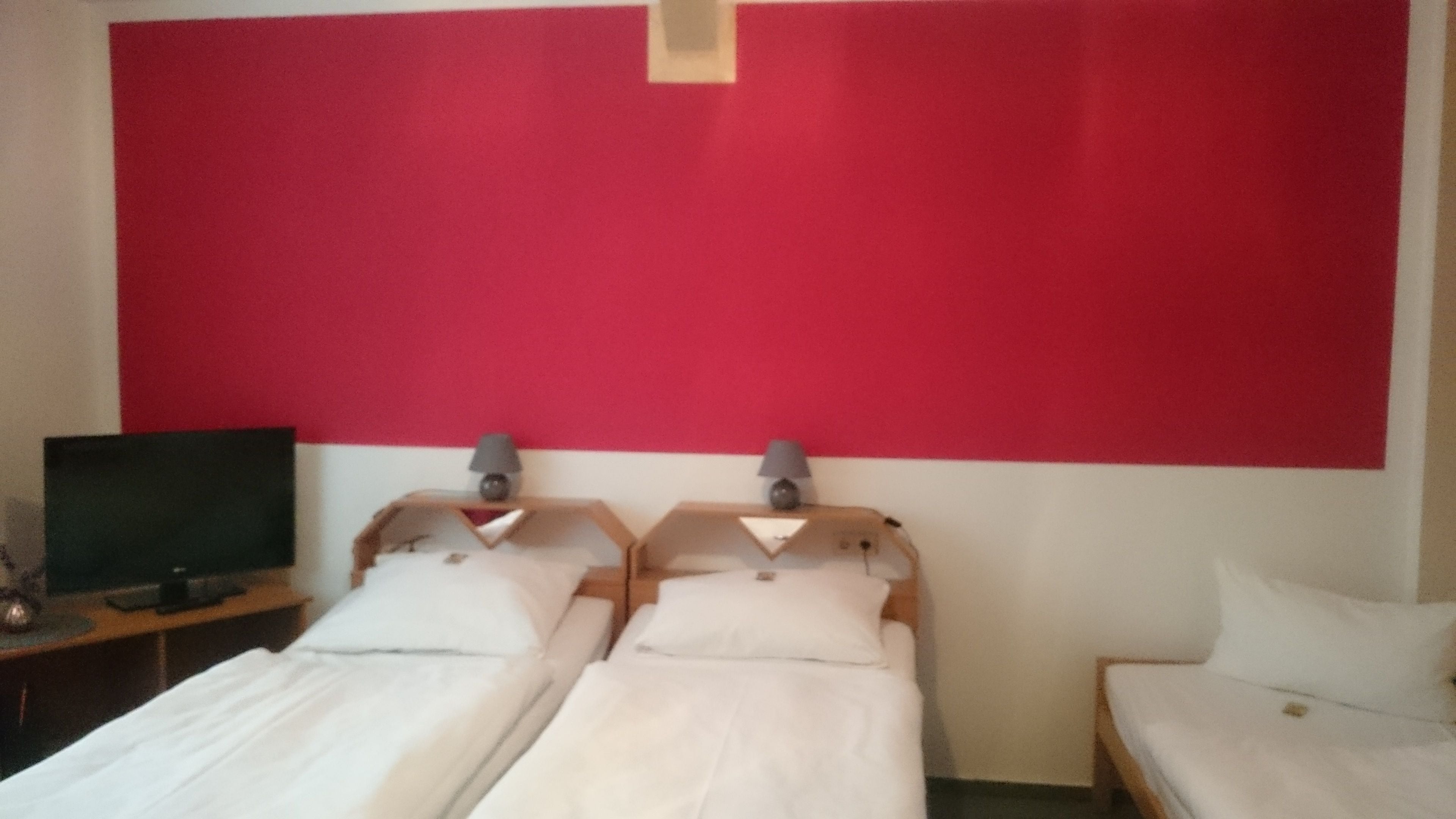 in-room safe, desk, laptop workspace, free wifi