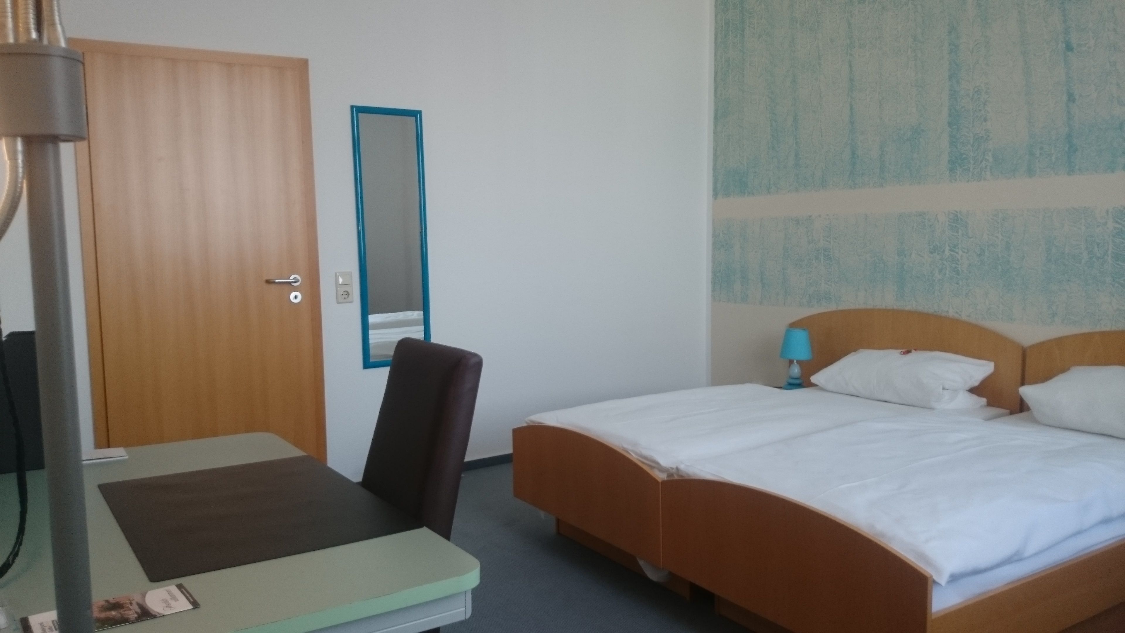 in-room safe, desk, laptop workspace, free wifi