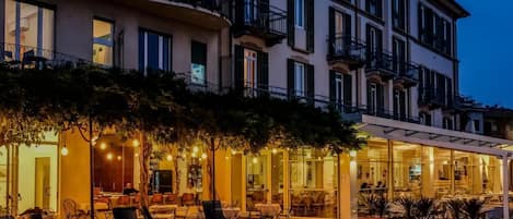 Alberca al aire libre por temporada