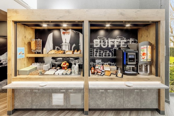 Daily buffet breakfast for a fee