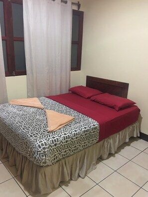 Individually decorated, desk, iron/ironing board, free WiFi