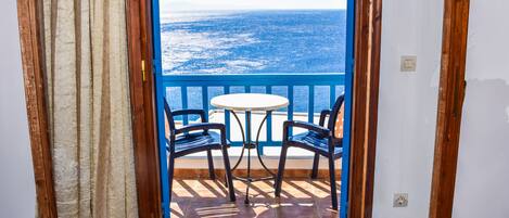 Studio | Uitzicht op strand/zee