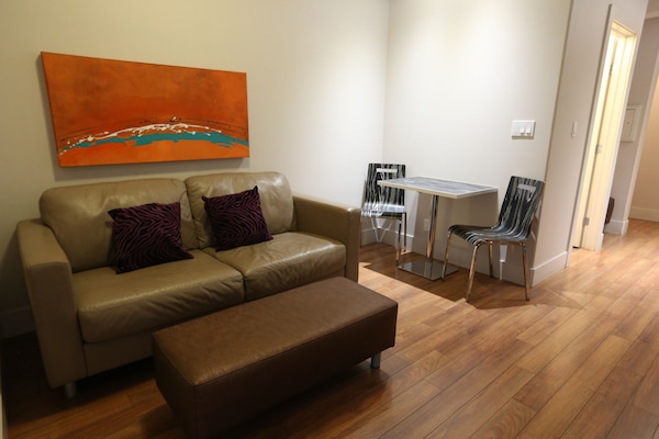 32-inch plasma TV with cable channels, TV, iPod dock