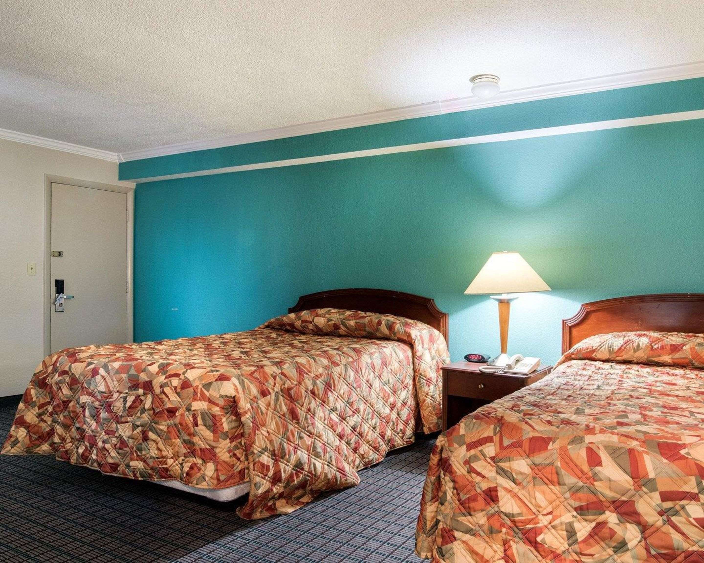 Foto - Rodeway Inn Syracuse Carrier Circle