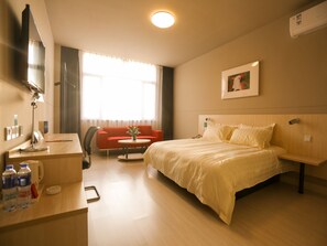 In-room safe, desk, blackout drapes, iron/ironing board - Jinjiang Inn Shenzhen Airport (Shenzhen)