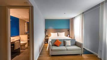 1 King Standard Extra Floor Space