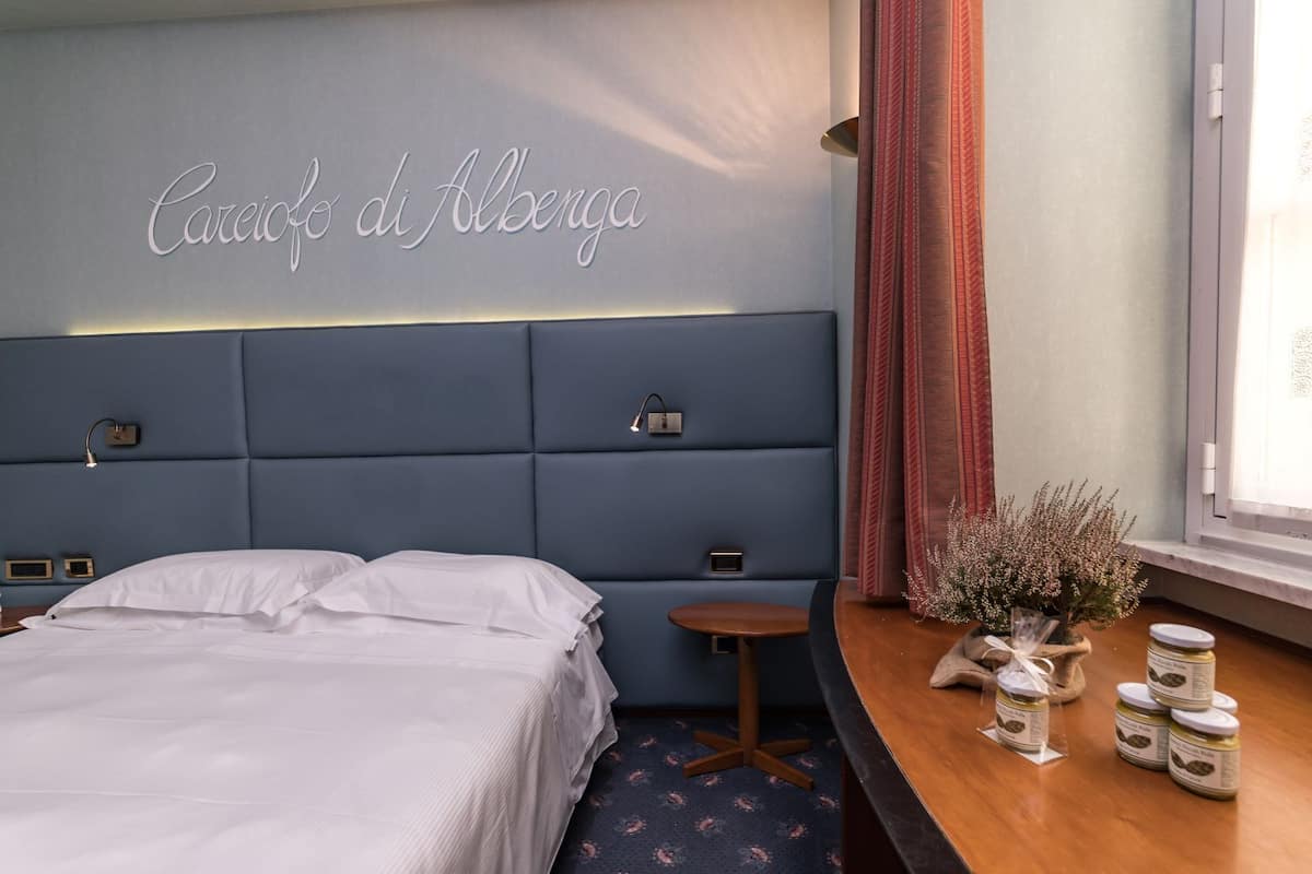 Minibar, in-room safe, desk, soundproofing