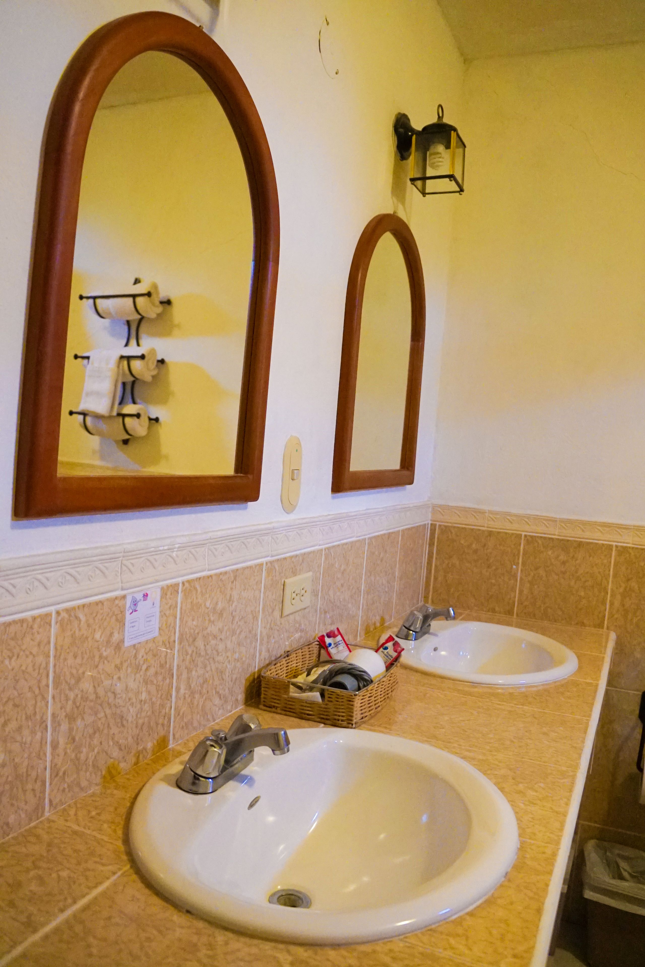 Bathroom sink