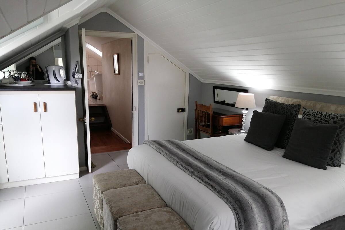Honeymoon suite | Een minibar, een kluis op de kamer, individueel gedecoreerd