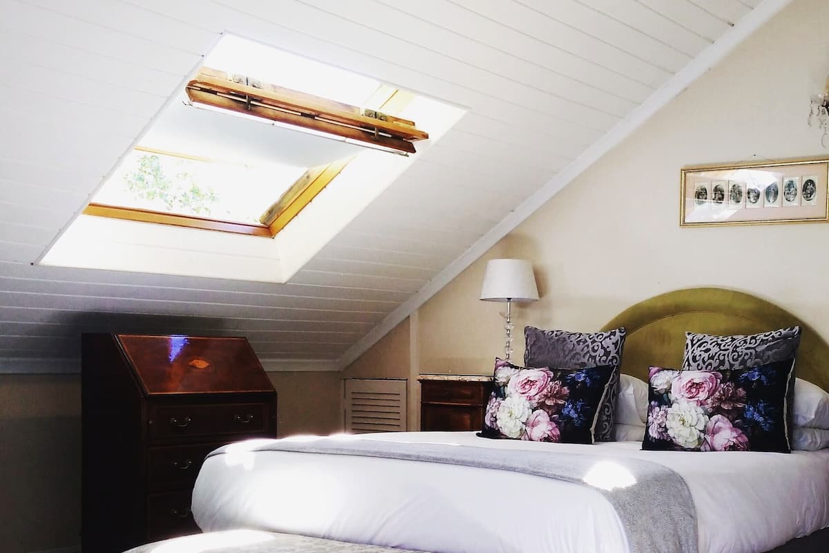 Honeymoon suite | Een minibar, een kluis op de kamer, individueel gedecoreerd