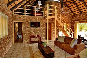 Cottage | Living area