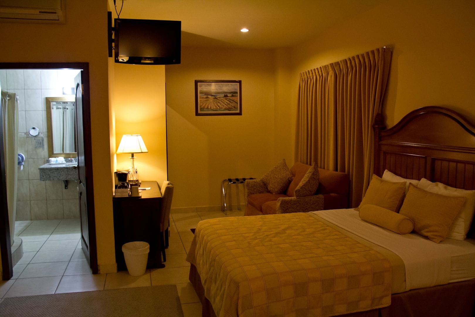 標準三人房 | 高級寢具、羽絨被、舒適加層、客房內保險箱