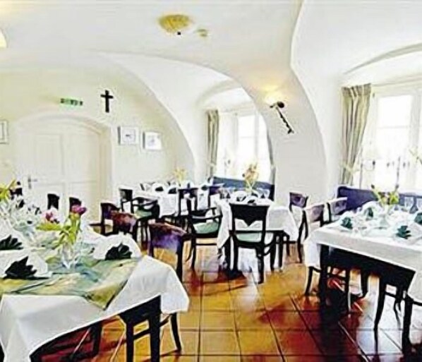 Breakfast, dinner served; German cuisine, al fresco dining 