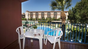 Porch - Leo Islamar (Lepe)