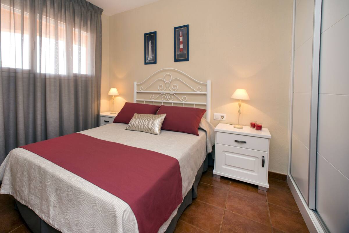 Departamento superior, 2 habitaciones (4 adults + 2 children) | Insonorización, tabla de planchar con plancha, cunas y wifi gratis