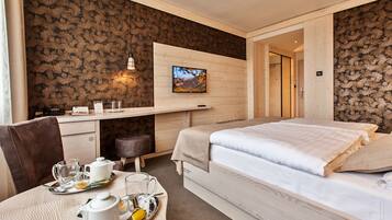 Chambre Classique Double ou avec lits jumeaux | Matelas mémoire de forme, minibar, coffres-forts dans les chambres