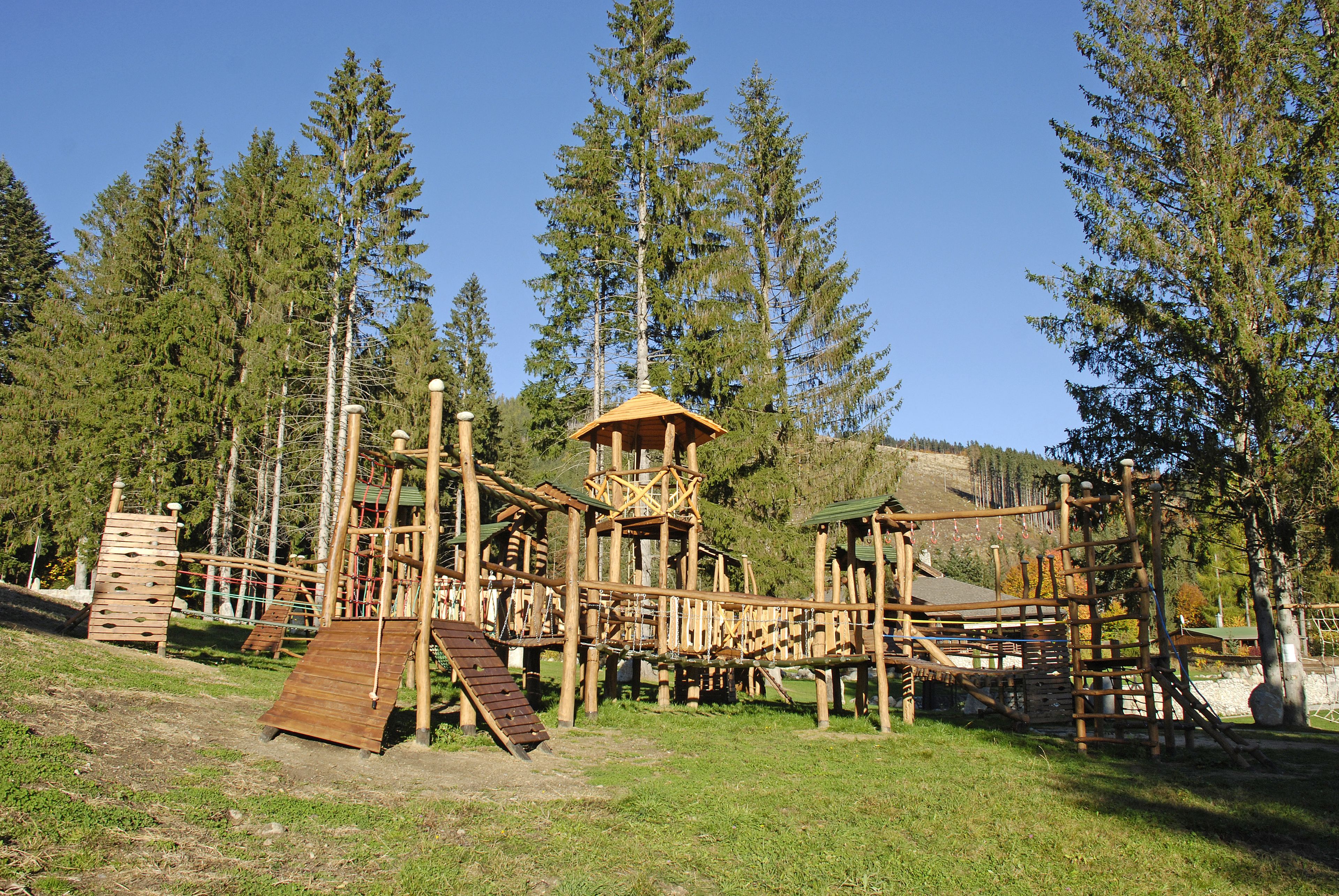 children’s play area – outdoor