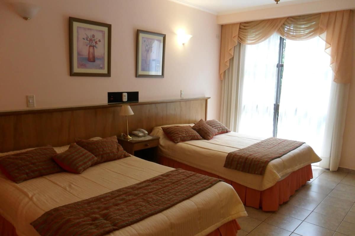 Minibar, in-room safe, free WiFi, bed sheets