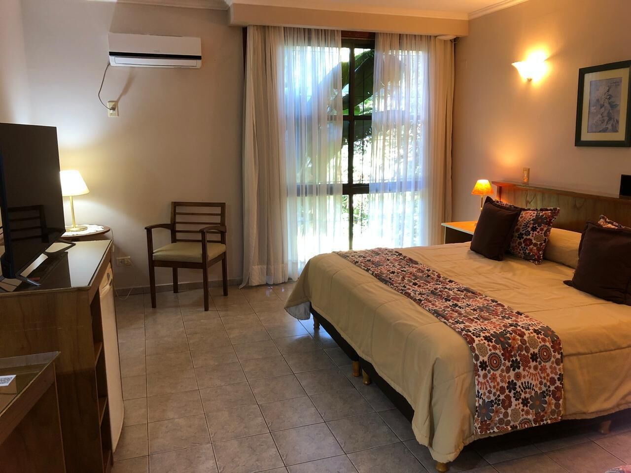 Minibar, in-room safe, free WiFi, bed sheets