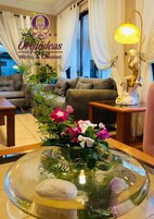 32-英寸电视 （配备有线频道）、乒乓球