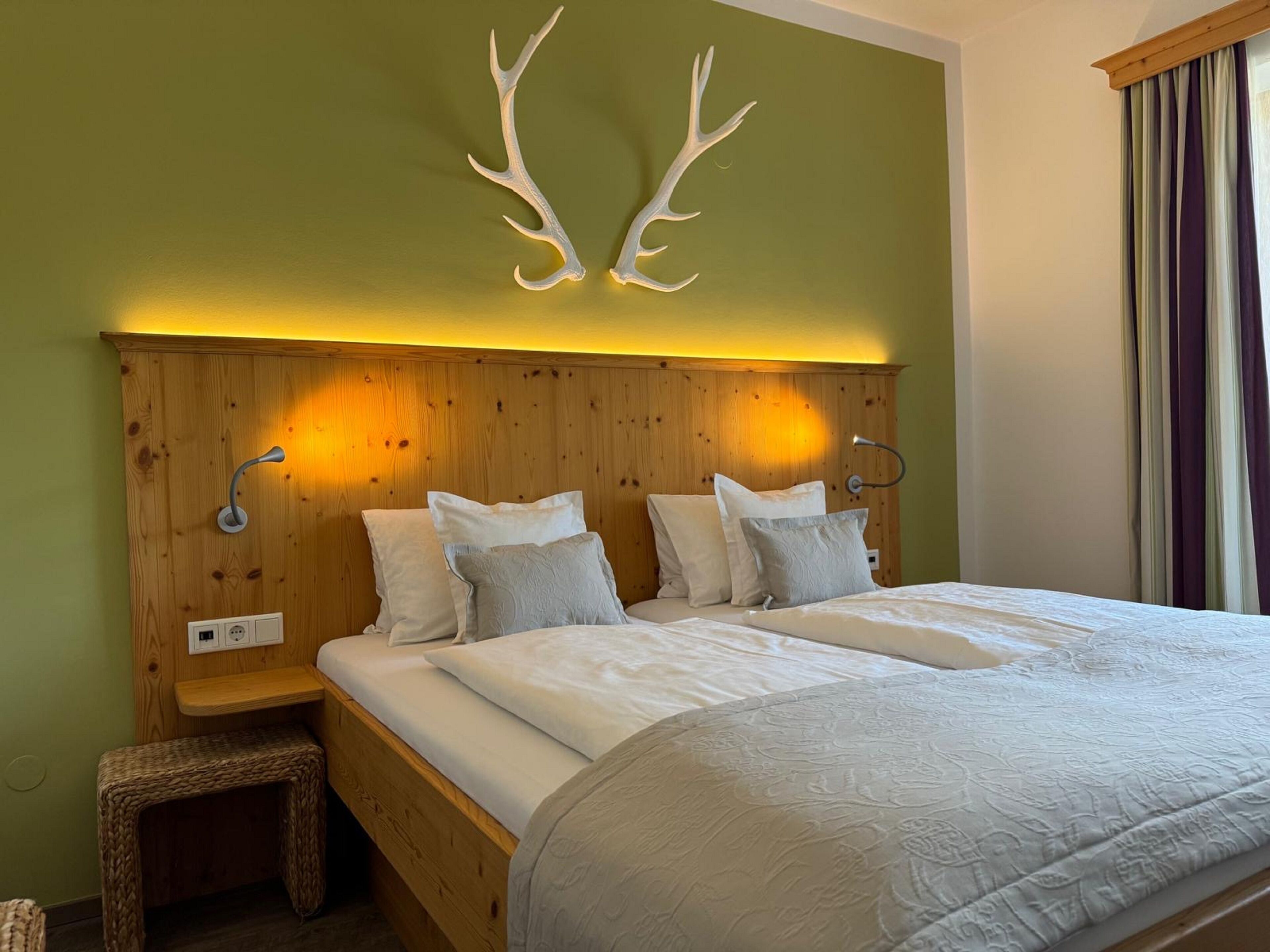 superior double room | 1 bedroom, in-room safe, soundproofing, iron/ironing board