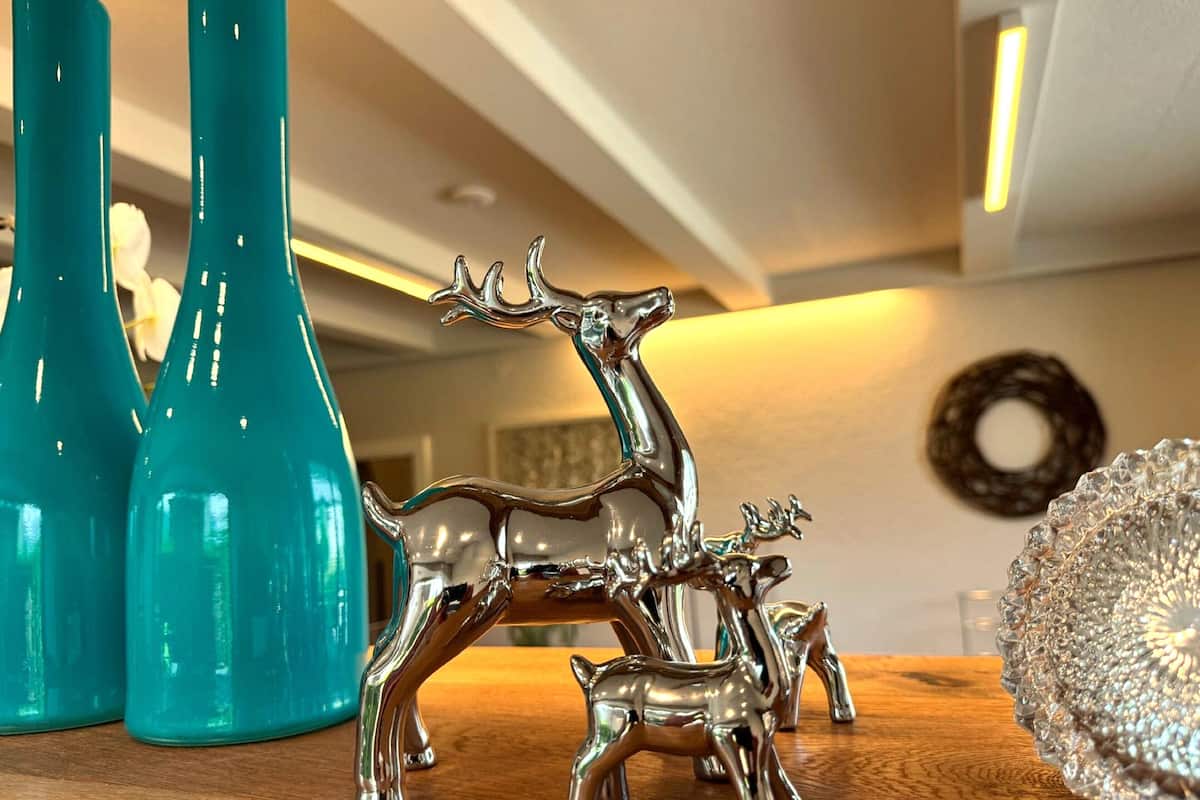 In-room safe, soundproofing, iron/ironing board, free WiFi