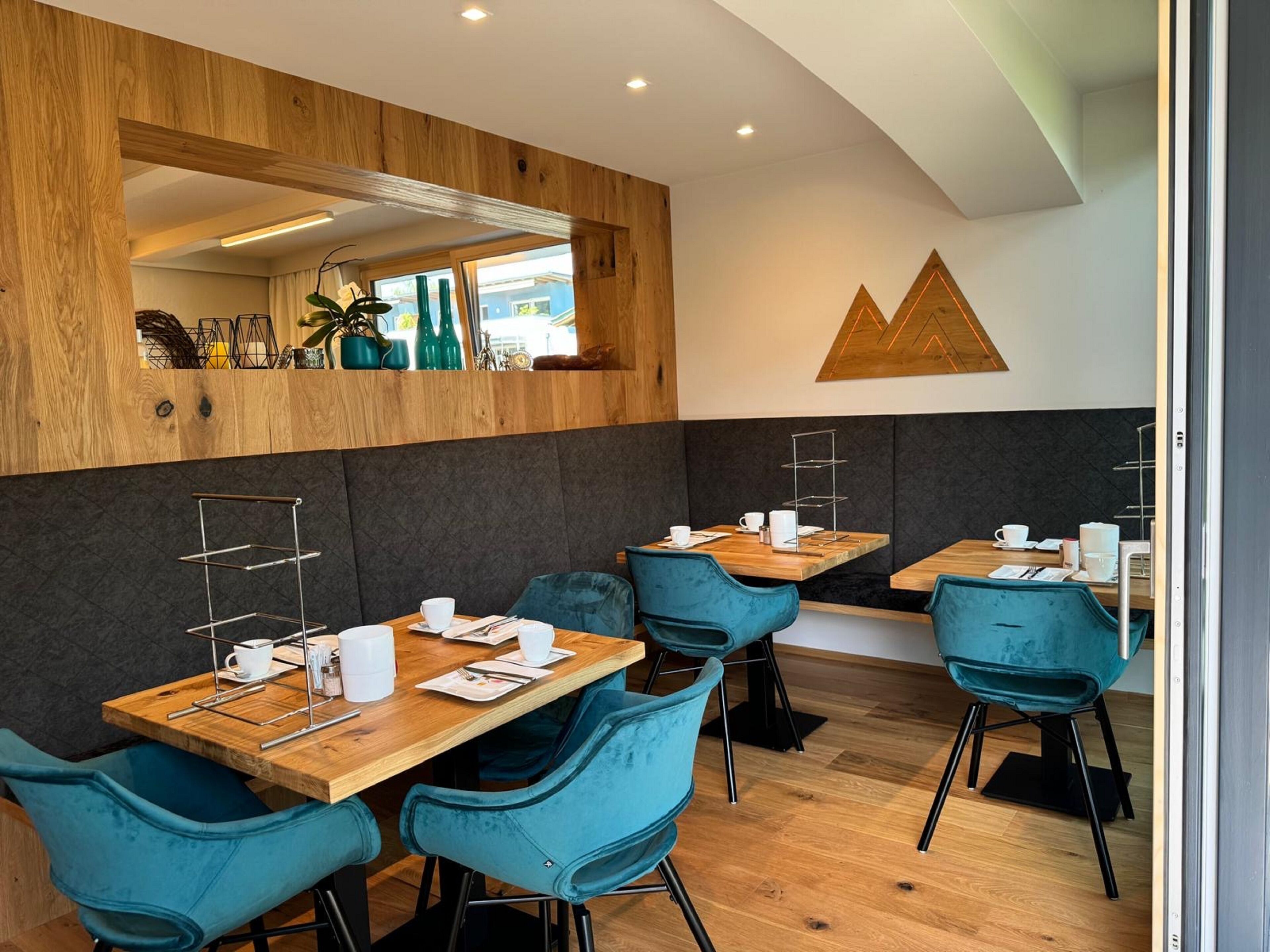 Bao gồm bữa sáng buffet hàng ngày 