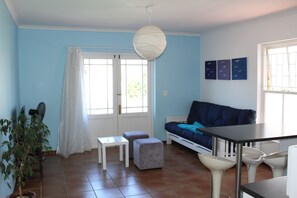 Standard Apartment | Living area - Elements Lodge (Cape Town)