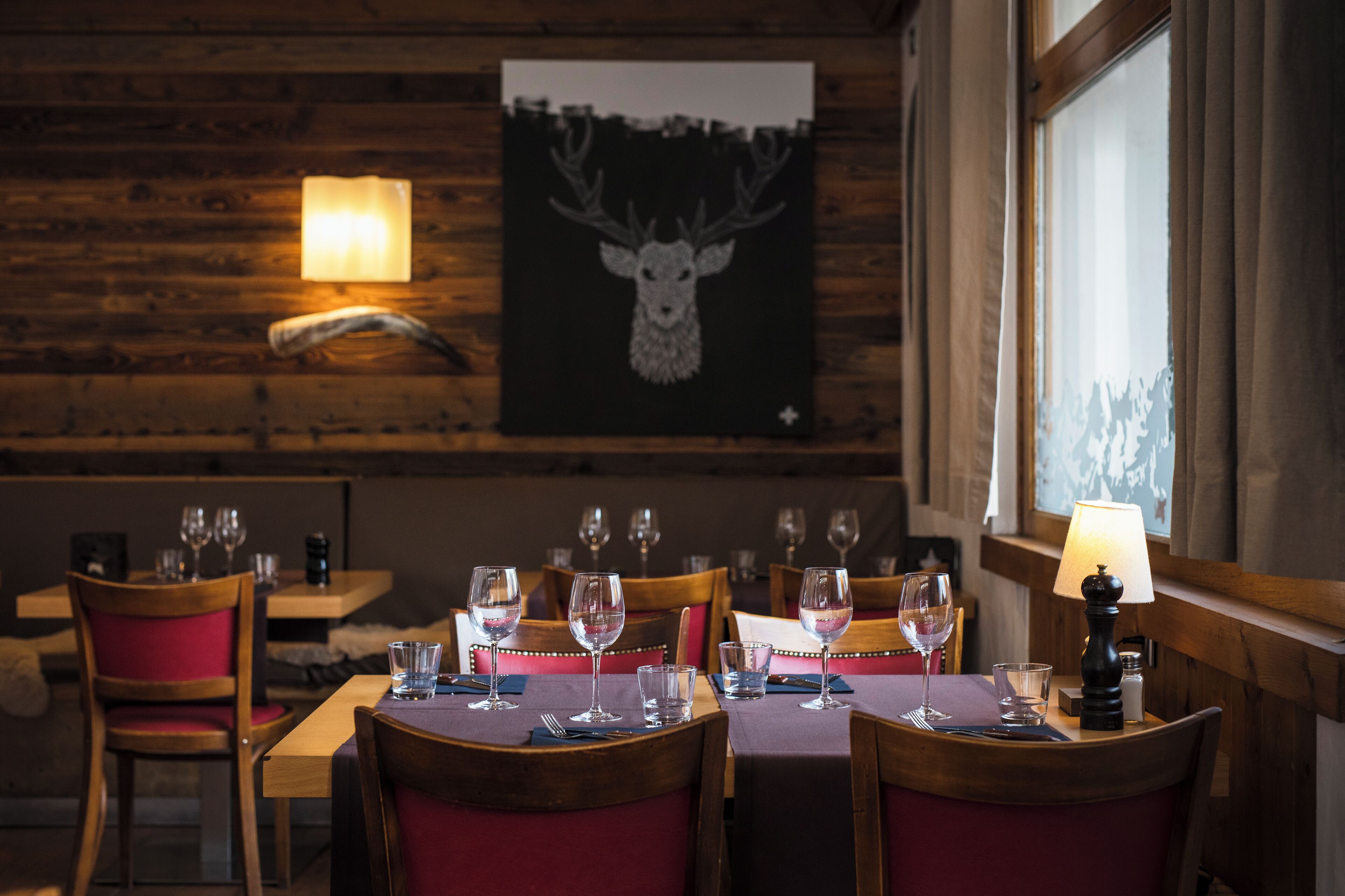 breakfast, lunch, dinner served; french cuisine