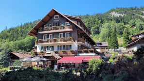 Front of property - Christiania (La Clusaz)
