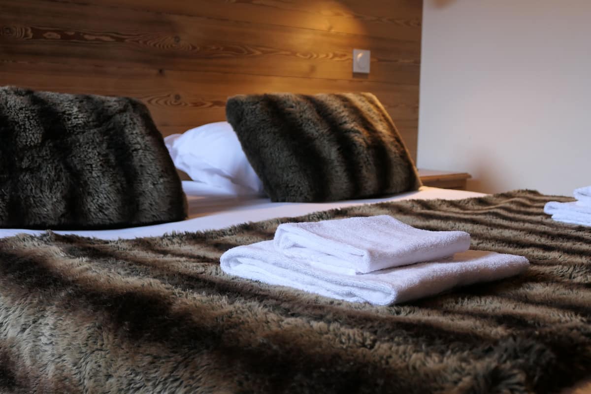 double or twin room | desk, soundproofing, iron/ironing board, free wifi