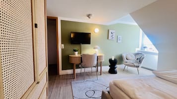 1 間睡房、防敏寢具、嬰兒床 (收費)、免費 Wi-Fi