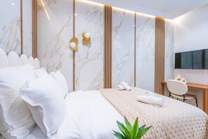 Chambre Double "L'iconique" | Escrivaninha, cortinas blackout, ferros/tábuas de passar roupa