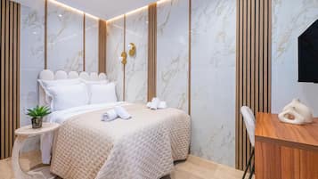 Chambre Double "L'iconique" | Bureau, rideaux occultants, fer et planche à repasser, Wi-Fi gratuit