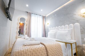 Chambre Double "La muse" | Escritorio, cortinas opacas, tabla de planchar con plancha y wifi gratis