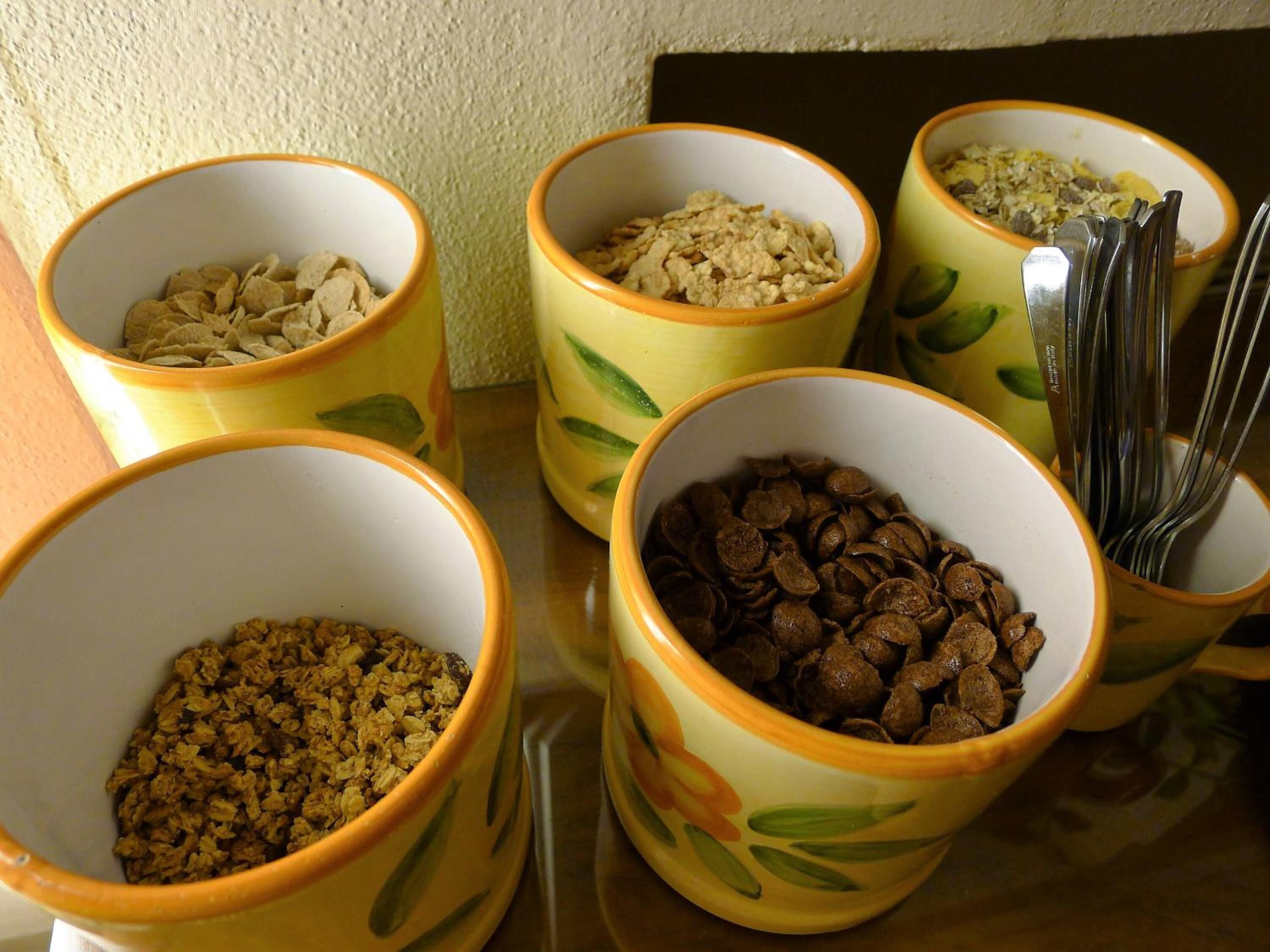 daily buffet breakfast (eur 10 per person)