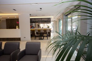 Lobby - Hotel Perla (Benidorm)