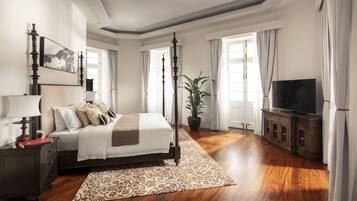 Suite Deluxe | Minibar, caja fuerte, sistema de insonorización