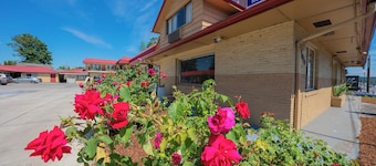 Budget Inn Gladstone By OYO - Portland/Clackamas