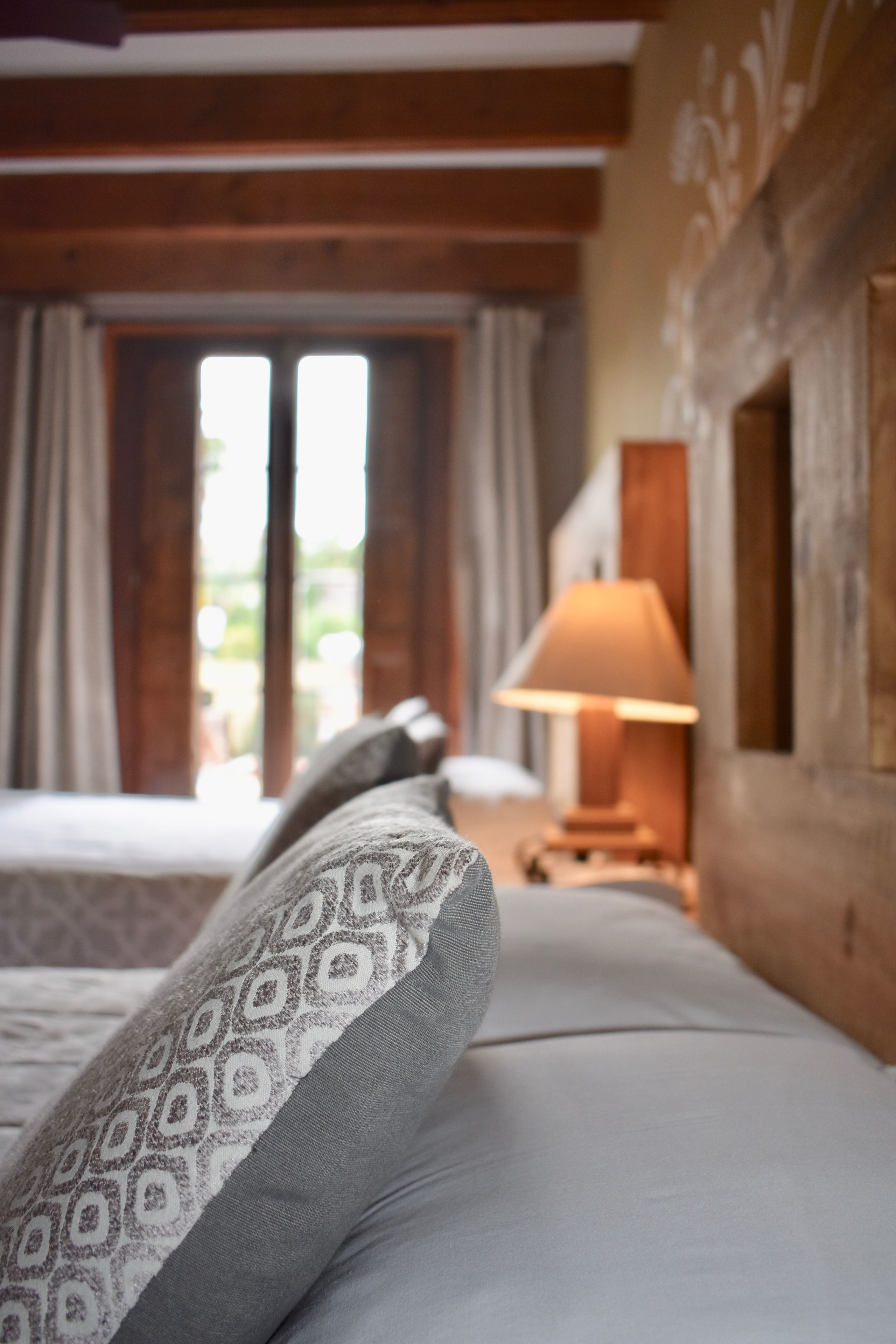 Standaard kamer, 2 tweepersoonsbedden | Een strijkplank/strijkijzer, gratis wifi, beddengoed