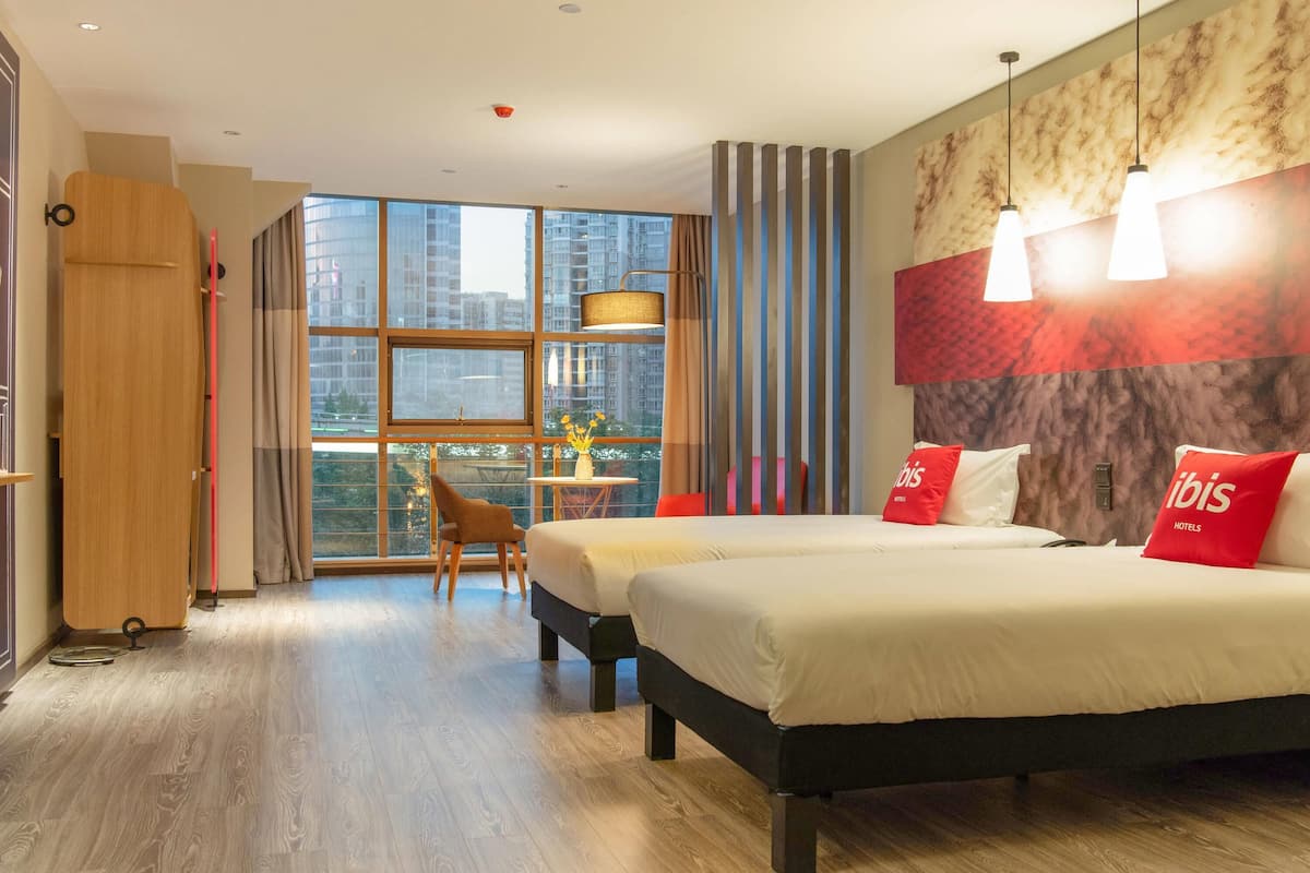 Twin Room | Desk, blackout drapes, soundproofing, iron/ironing board