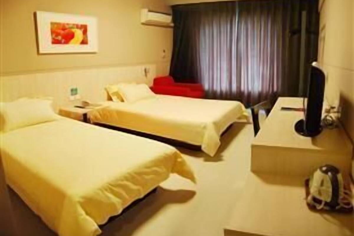 Standard Room, Multiple Beds