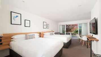 Edredones de plumas, colchones Select Comfort, escritorio