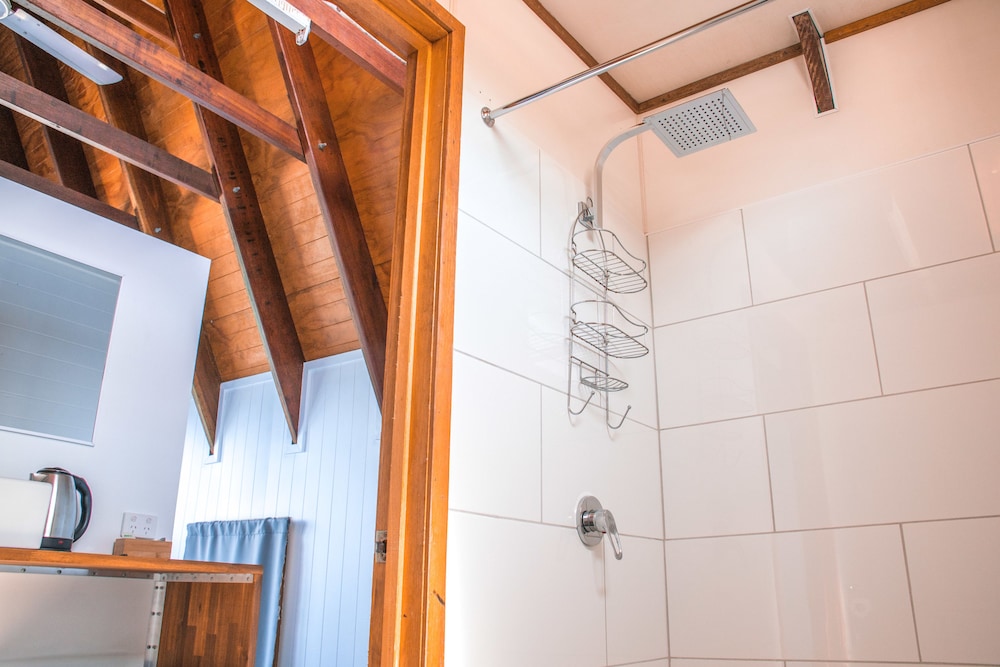 Nomads Magnetic Island by null