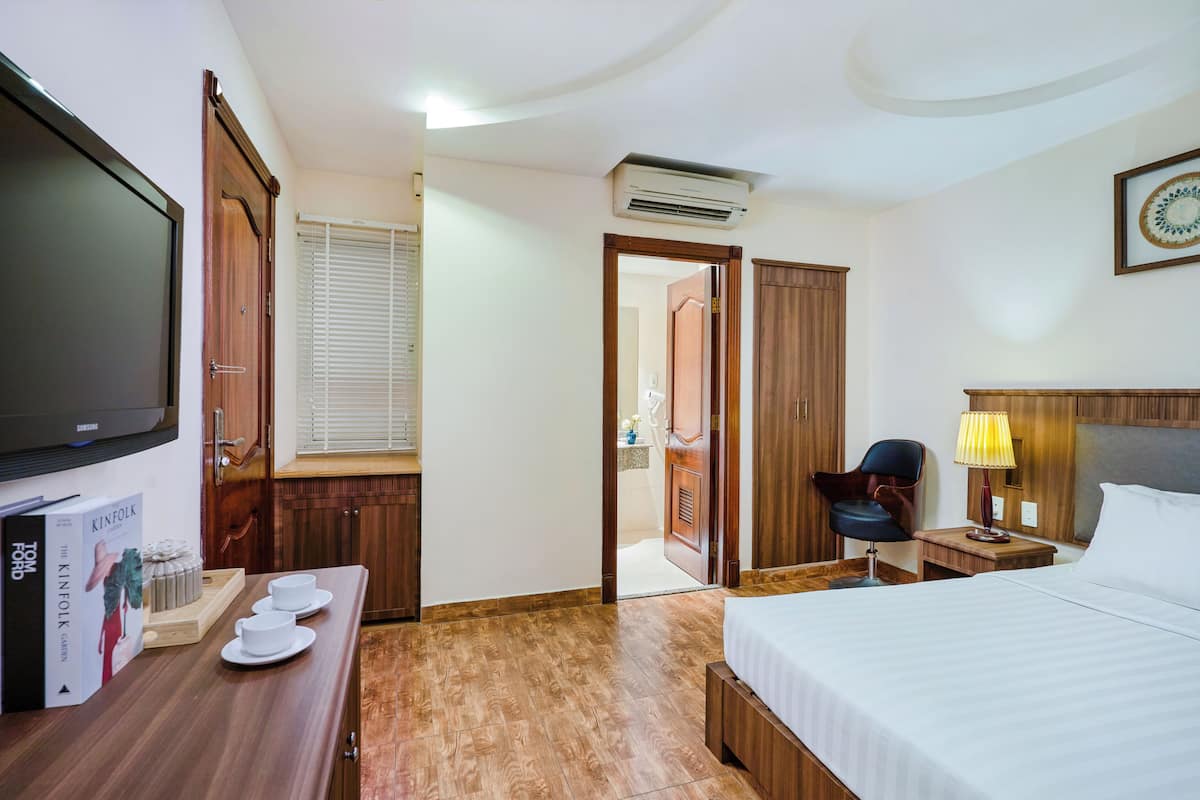 Kamar Superior | Minibar, brankas, meja kerja, dan ruang kerja ramah laptop