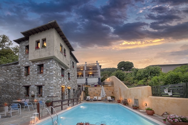 Outdoor pool, sun loungers