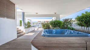 Jetted bathtub - Vacancéole - Résidence Le Crystal (Cagnes-sur-Mer)