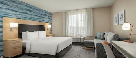 Standard Studio, 1 King Bed with Sofa bed | Pillowtop beds, in-room safe, desk, laptop workspace
